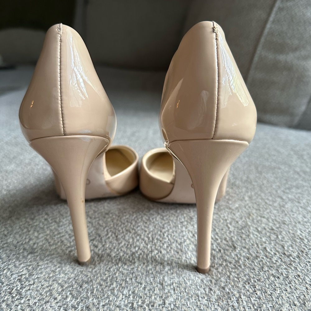 Jessica Simpson Nude Pumps - Picture 5 of 8